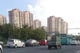 校长也成了劳务派遣工图片