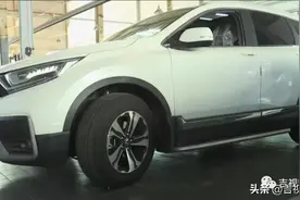 新车刚开一周多，发动机竟然漏机油？图片