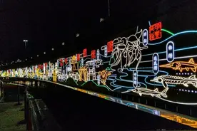 大人娃娃都喜欢！宜宾这个地方可以看灯光秀、观江景、耍水......你还不知道？图片