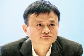 马云身价2700亿，他和世界首富还有多远的距离？视频封面