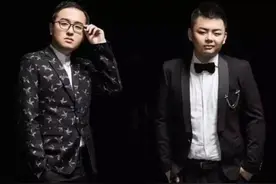 西卡评价各AD选手：UZI对线强，下路Bang和Wolf最强图片