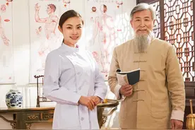 一个老神医图片
