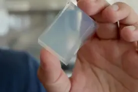 1400度的高温都能扛得住，重量与空气相当，气凝胶是什么黑科技？图片
