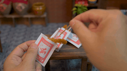 22岁成都女孩耗时半月复原《千与千寻》的水上列车