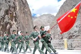 我国有座特殊的桥，武警24小时守卫，途径者和车辆必须接受检查图片