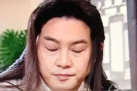 “妈妈，你让我看电视，我就好好吃饭！”聪明妈妈这样回答图片