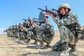开国第一任军兵种司令员都是谁？1955年被授予什么军衔？图片