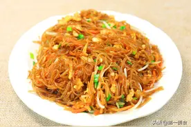 原来炒粉条要这样做，难怪以前炒的总粘锅，技巧竟然这么简单图片