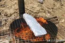 吃货哥用5斤的鲤鱼做“剁椒纸包鱼”肉质细嫩粘稠，口感特好图片