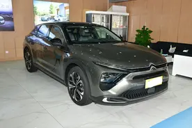 良心的合资车，可变悬架+8AT，颜值高，带你看14万多的凡尔赛C5 X图片