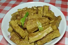 葱烧豆腐怎么做才好吃？学会这一招，鲜香酥嫩，美味更下饭图片