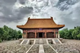 这座陵墓规模虽小，但其实很贵！图片