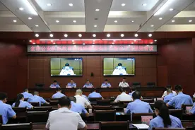 来宾：全市公安机关召开队伍教育整顿顽瘴痼疾专项整治攻坚视频会议图片