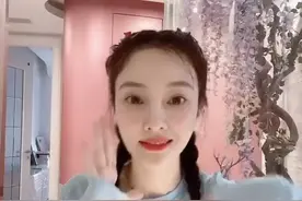 李小璐编麻花辫跳热舞，穿露脐装大秀诱人好身材图片