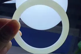 哪些人适合戴玉石？图片