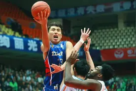 CBA三消息：时德帅喜获顶薪，天津签约名帅凯撒，田野已确认离队图片