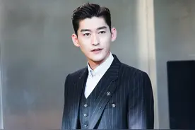 张翰太有异性cp感了，浑身都在散发荷尔蒙图片