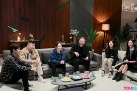 《同一屋檐下》陈柳明反转告白惊呆杨笠，曾可妮找到多年单身原因图片