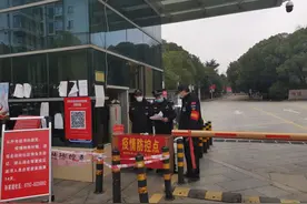 党员先锋｜民警老万的白加黑战“疫”记图片