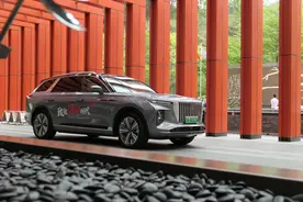 50岁开什么车算成功？这3款车低调不露富，都是成功人士的象征图片