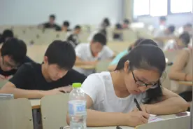 大一学生不能报考英语四级，新生困惑不已，学长们道出实情图片