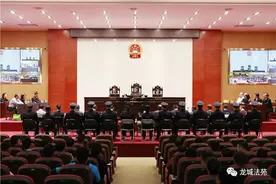 420亿！史上最大骗贷案判了：银行董事长曾当街被砍，差点丧命！图片