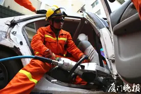 连续三天，救护三女子！厦门这位消防员跨界当“医生”，操作666图片