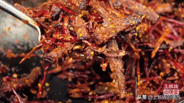 牛肉最过瘾的吃法,教你做超正宗冷吃牛肉,用手撕着吃