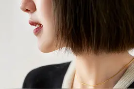 蝴蝶结领针织衫上衣，什么外套往外面一套就好了，轻松穿出质感图片