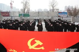 只争朝夕加油干不负韶华再向前图片