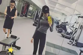 妻子喜欢上了健身教练，他却深陷苦恼，不能自拔……图片