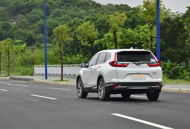 开完本田CRV，再换到大众途岳上，车主对比后说了实在话