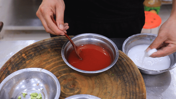 5分钟学会做糖醋茄子，不仅简单好学，而且酸甜可口，开胃又下饭