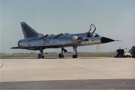 法国达索巴尔扎克V垂直起降实验机，这真是一架命运坎坷的飞机图片