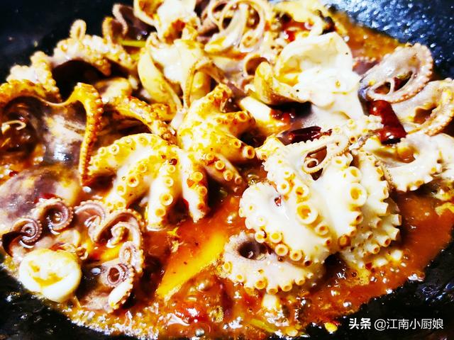 抖音爆头的八爪鱼不要再吃了，试试这款香辣八爪鱼，一吃停不下来