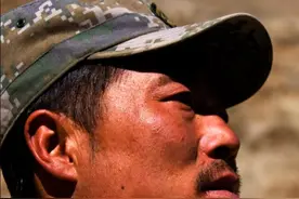 加勒万河谷我方缘何能以寡敌众，跟我来与给我冲的区别，上下一心图片