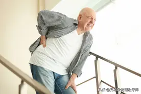 上下楼时膝盖疼痛打软腿，教你简单判断是啥问题？并给出治疗方案图片