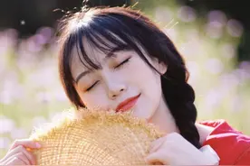 花海人像怎么拍？7个姿势，简单实用教你拍花海人像大片图片