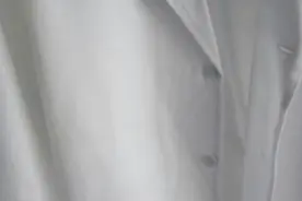 白衬衣去油渍图片