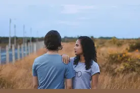 夫妻之间，越来越没话说的三个原因图片