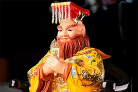 观音菩萨身边的小龙女，所捧金珠是啥？很少用，却能助人心想事成图片