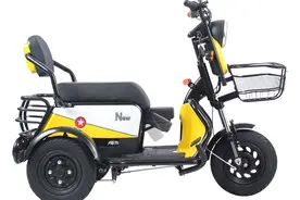 广东新式老年“代步车”一出，轻便不占地，安全环保不翻车图片