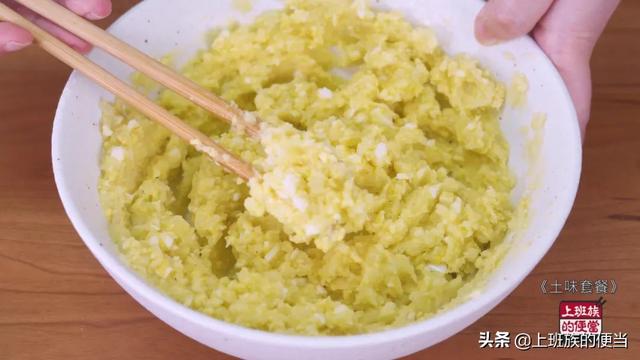 谁说西餐成本高，教你用家常食材简单做，味道不输西餐厅