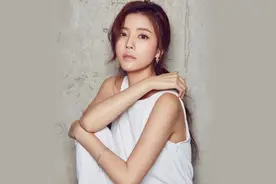 韩国美女明星郑诗雅图片