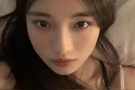 小说：“是个女人你都能聊得来！”图片