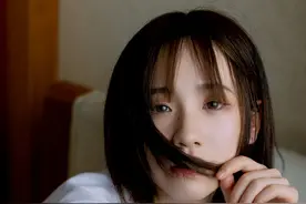 体操制服美女图片