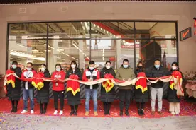 西安赛特奥莱·机场店 | 耐克换季优惠店重装升级图片