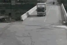 狭路相逢，谁胜？图片