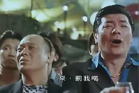 在美国开过餐馆、做过职业经理人，香港电影反派中的“奸神”龙方图片