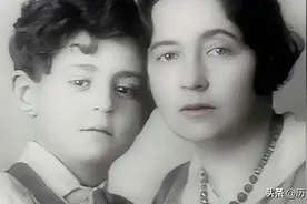 半个世纪纠缠不断的情缘：为了心爱的女人，男人一生不断改变自己图片